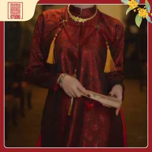 áo ngũ thân gấm đỏ